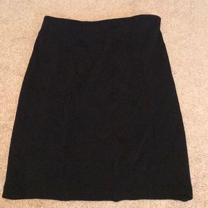 Gap form fitting skirt